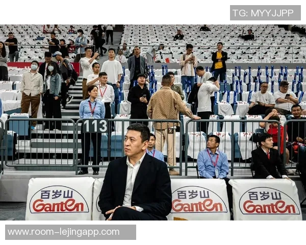 文班强调下半场反击策略末节强攻提升士气彻底击溃对手斗志